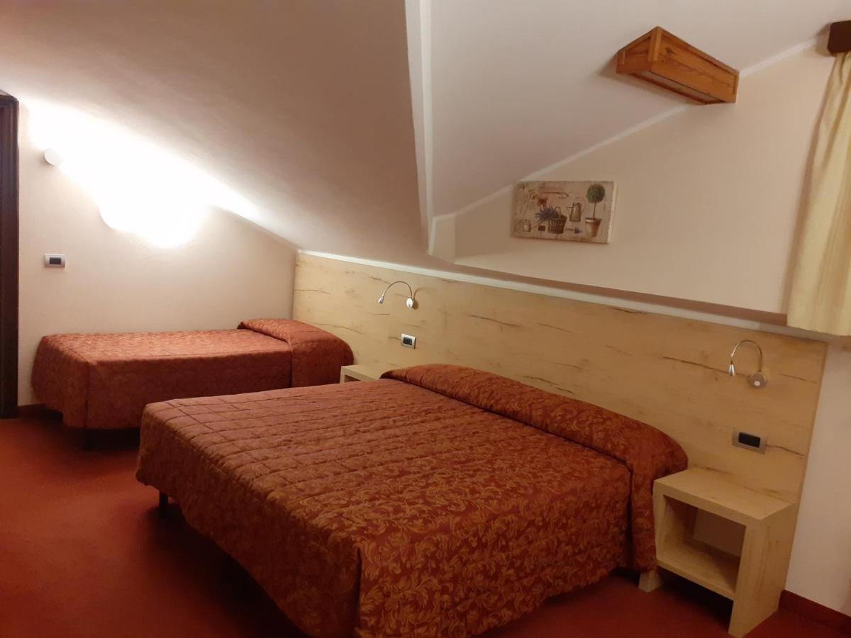 Hotel Des Alpes Кастионе дела Презолана Екстериор снимка