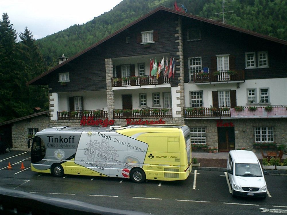 Hotel Des Alpes Кастионе дела Презолана Екстериор снимка