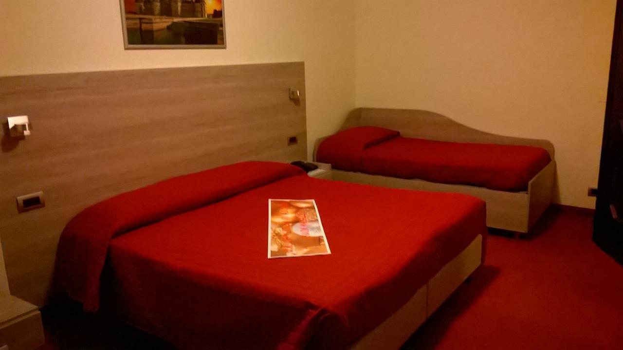 Hotel Des Alpes Кастионе дела Презолана Екстериор снимка