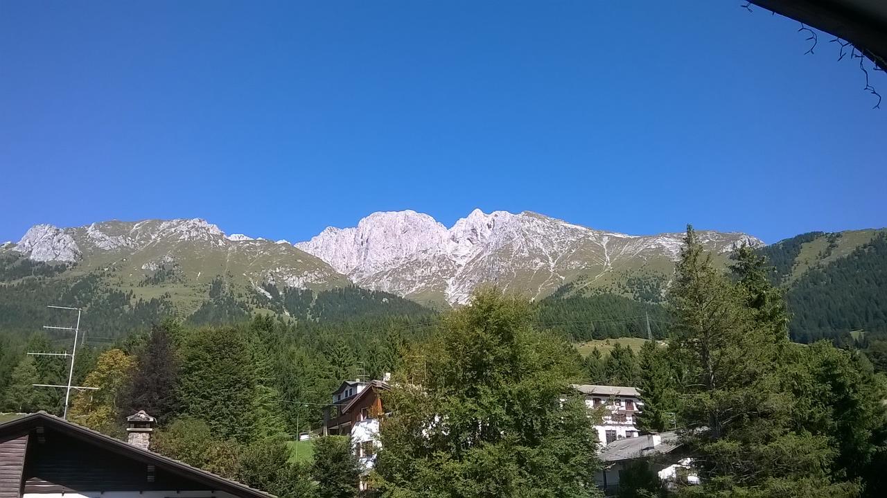 Hotel Des Alpes Кастионе дела Презолана Екстериор снимка