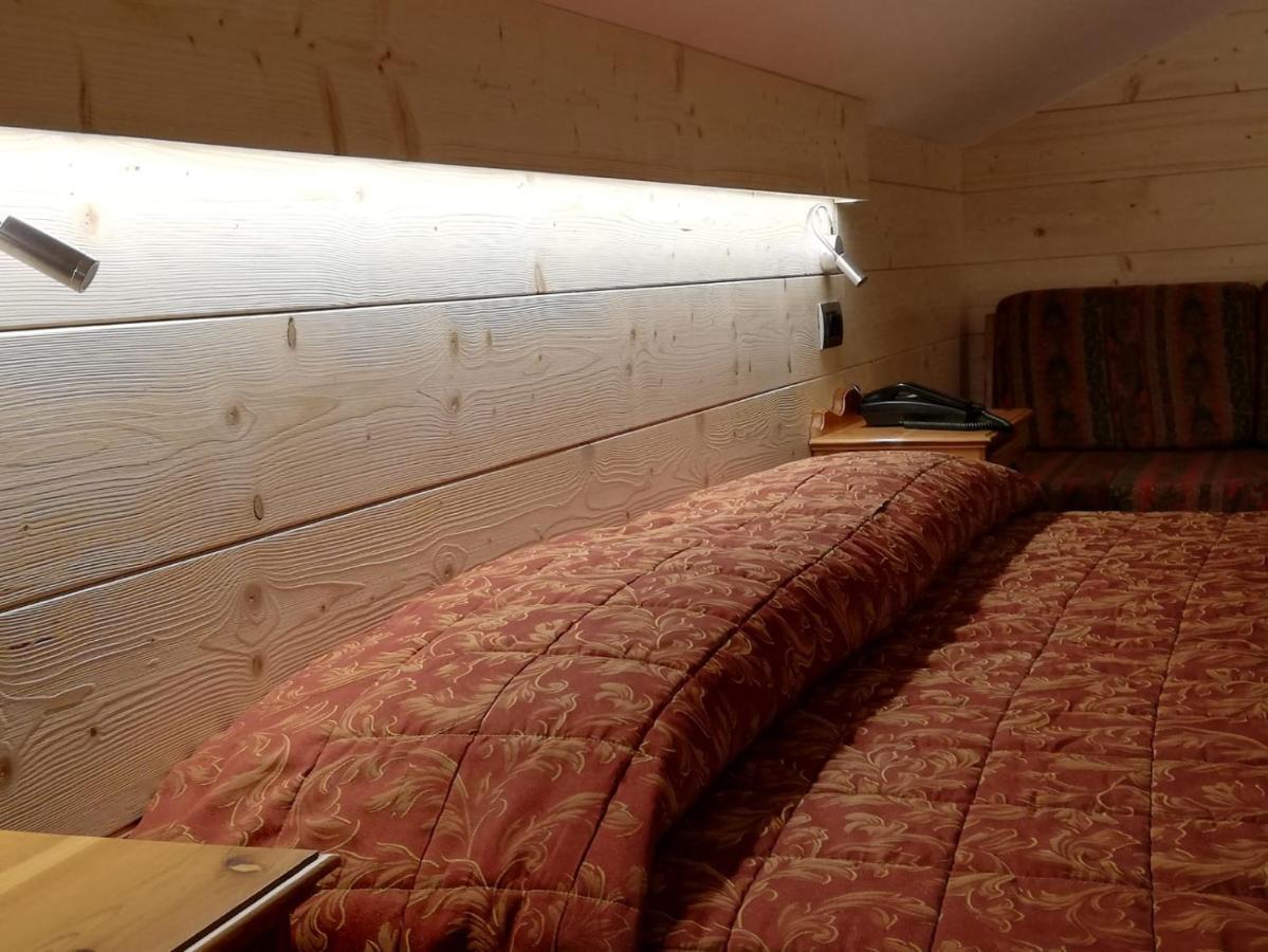 Hotel Des Alpes Кастионе дела Презолана Екстериор снимка